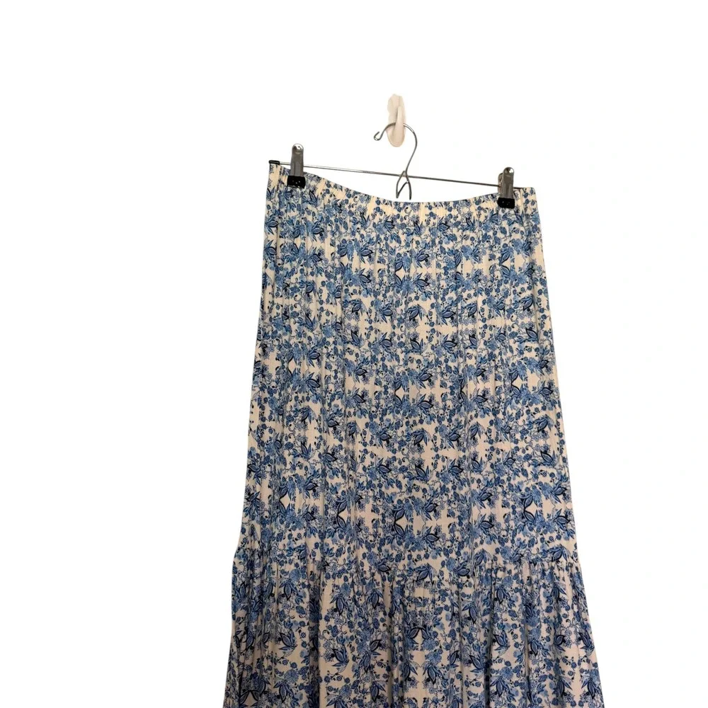 Max Studio London Blue White Floral Tiered Maxi Skirt Size M Boho Chic Relaxed